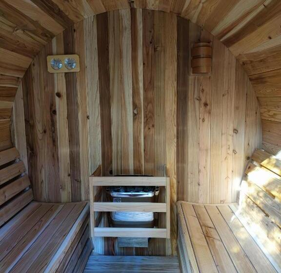 חדק דלוקס עם ג'קוזי, Motel  Bungalow & Chaletpark De Brenkberg