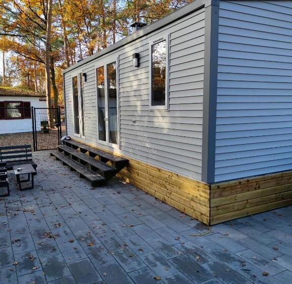 חדק דלוקס עם ג'קוזי, Motel  Bungalow & Chaletpark De Brenkberg