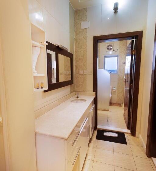 Апартаменты 2 Спальни, Gardens View