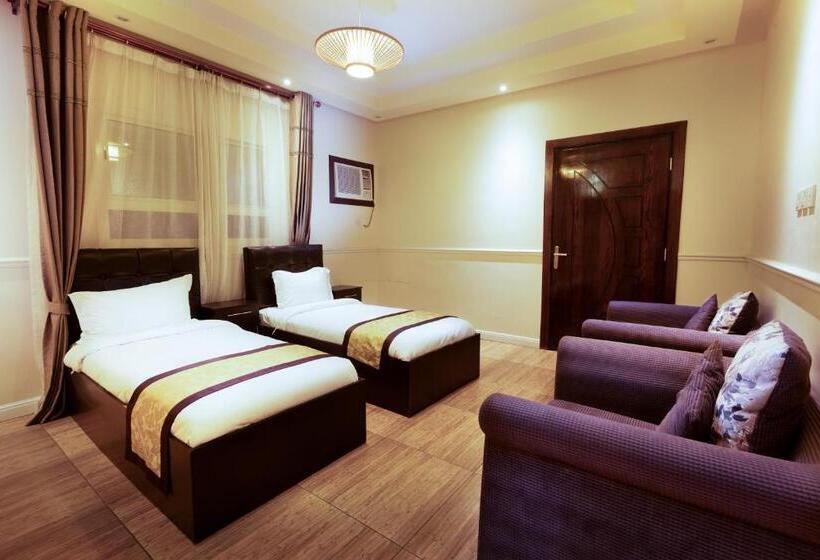 Апартаменты 3 Спальни, Gardens View