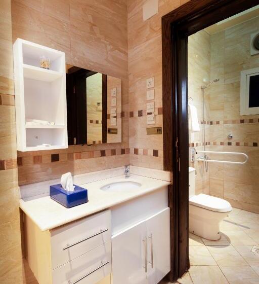 Апартаменты 3 Спальни, Gardens View