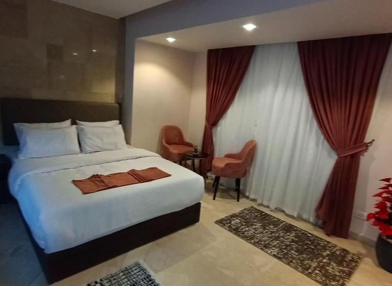 اتاق استاندارد یک نفره, Aziz Egypt Pyramids