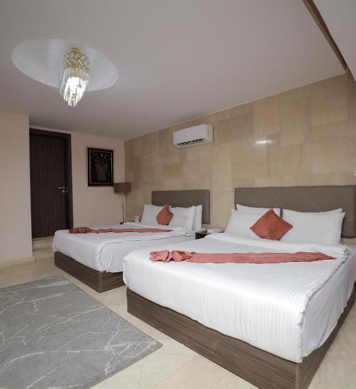 اتاق استاندارد با تخت بزرگ, Aziz Egypt Pyramids