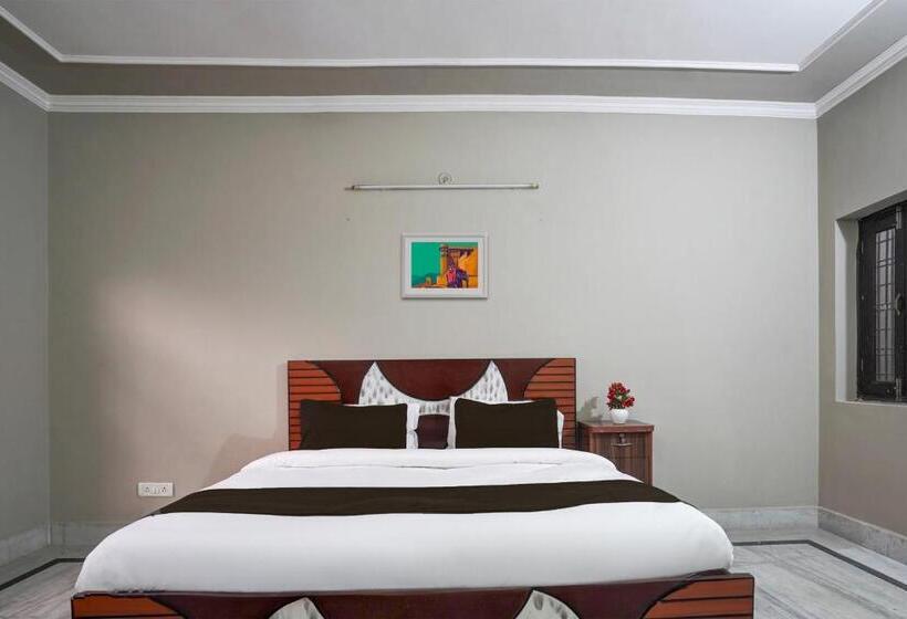 Triple Classic Room, Oyo Sun Flower Residency
