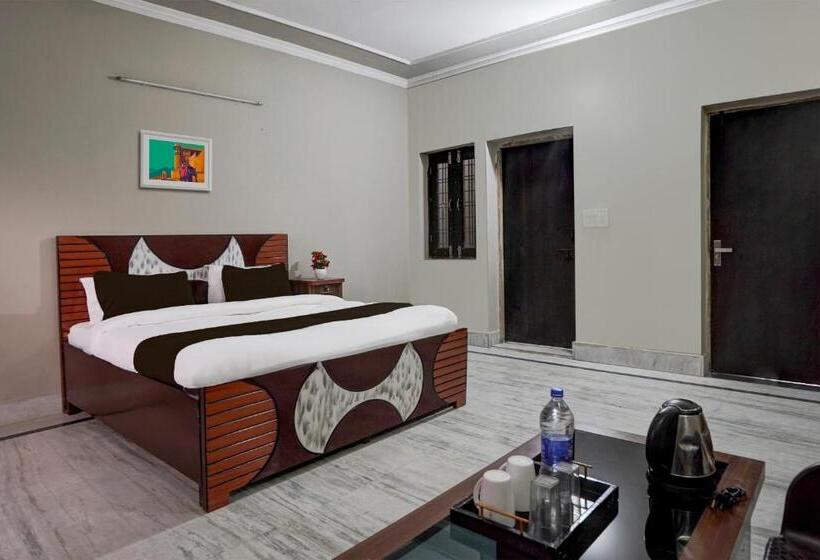 Triple Classic Room, Oyo Sun Flower Residency