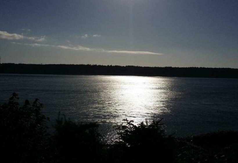 חדר סטנדרט נוף לים עם מרפסת, Above Tide Motel