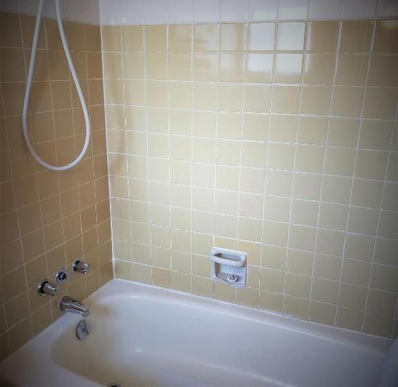 חדר מוזל עם נוף לים, Above Tide Motel