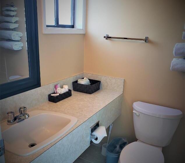 חדר מוזל עם נוף לים, Above Tide Motel