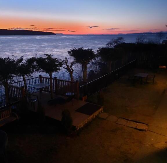 חדר מוזל עם נוף לים, Above Tide Motel