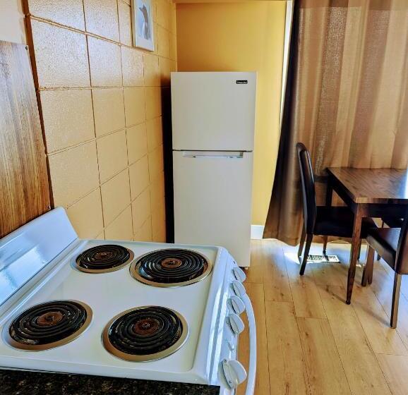 סטודיו סטנדרטי מיטת קווין, Above Tide Motel