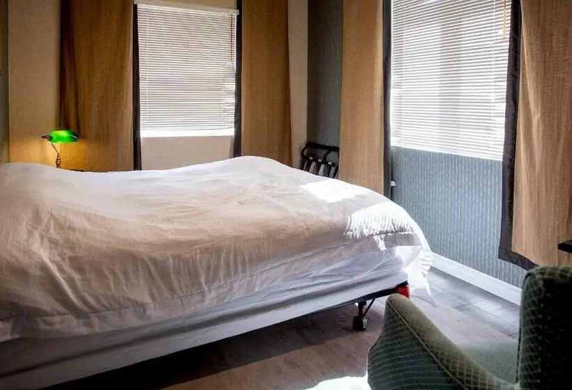 اتاق استاندارد, Auberge Internationale Espace Globetrotter