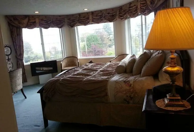 キングサイズベッドのスタンダードルーム, By The Sea Bnb Sidney Bc
