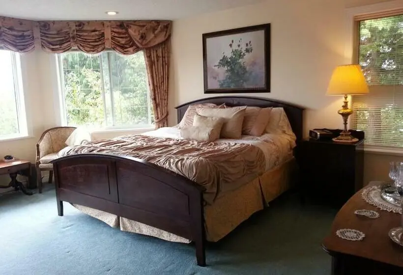 キングサイズベッドのスタンダードルーム, By The Sea Bnb Sidney Bc