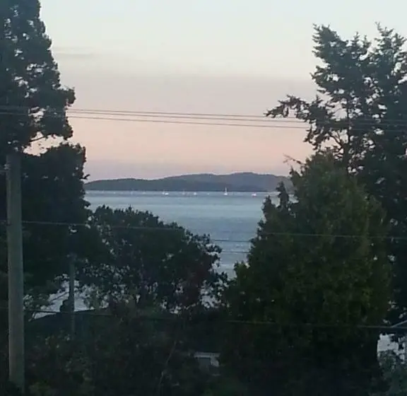 キングサイズベッドのスタンダードルーム, By The Sea Bnb Sidney Bc