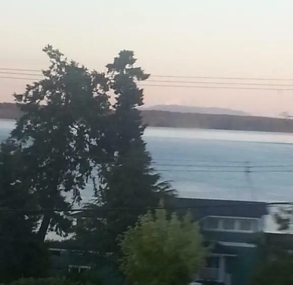 キングサイズベッドのスタンダードルーム, By The Sea Bnb Sidney Bc