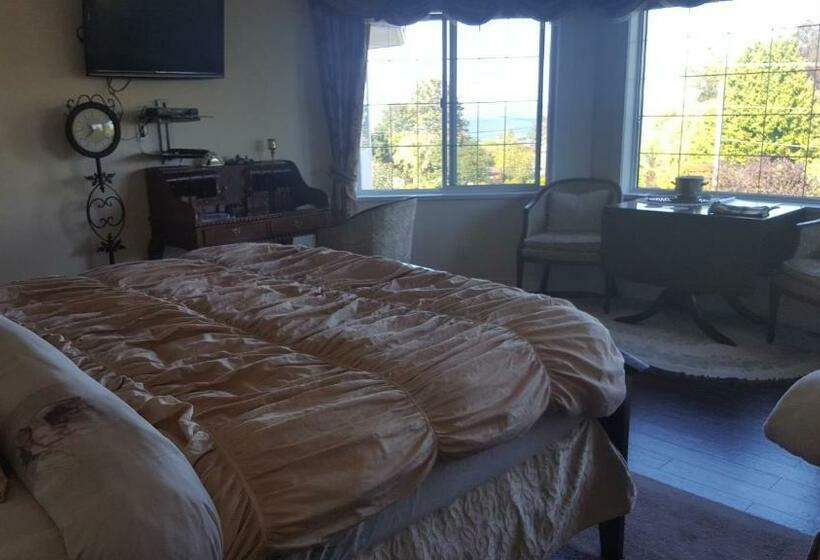 带大床的标准间, By The Sea Bnb Sidney Bc