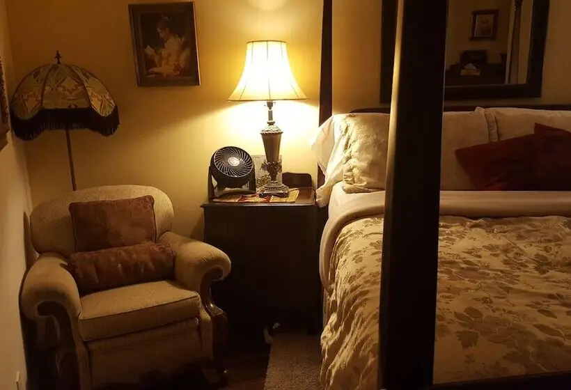 ダブルベッドのクラシックルーム, By The Sea Bnb Sidney Bc