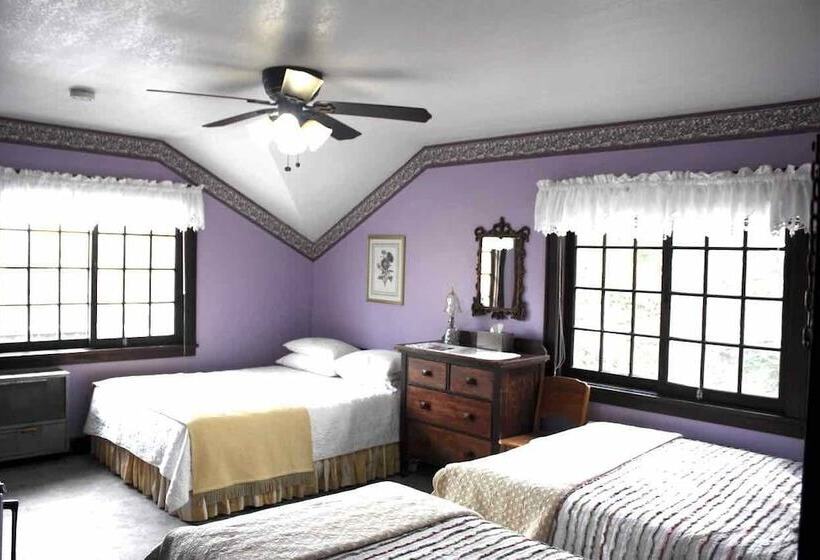 Номер Стандарт 2 Двуспальные Кровати, Northland Lodge