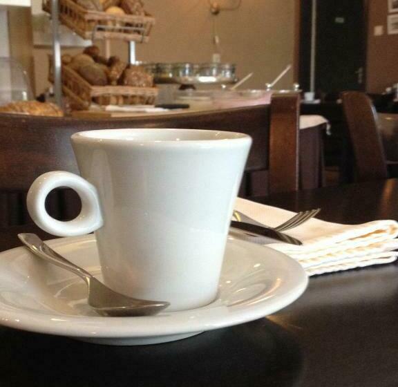 اتاق لوکس, Appartementen De Zwaluw