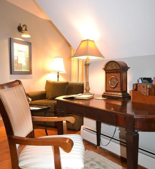 סוויטה, Briarwood Bed & Breakfast