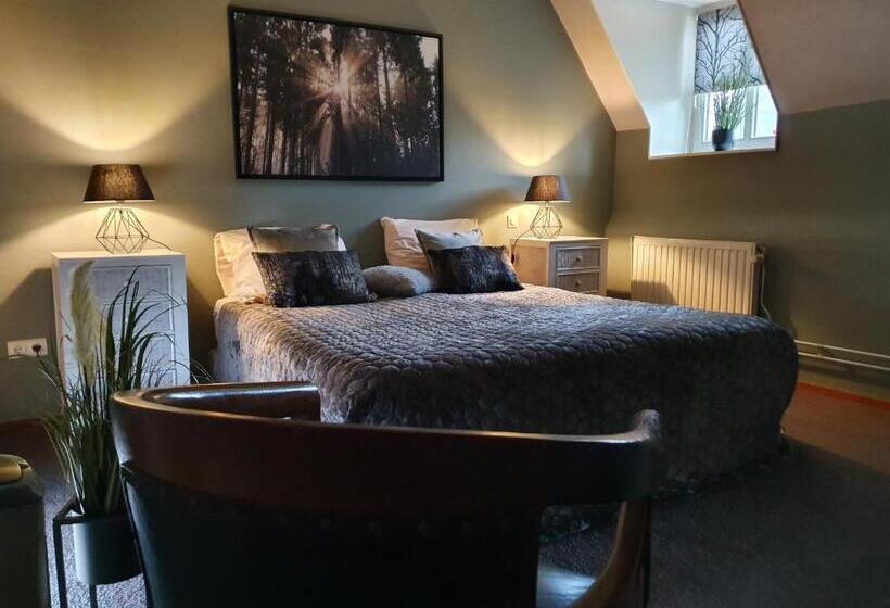 اتاق لوکس, Baron Frits