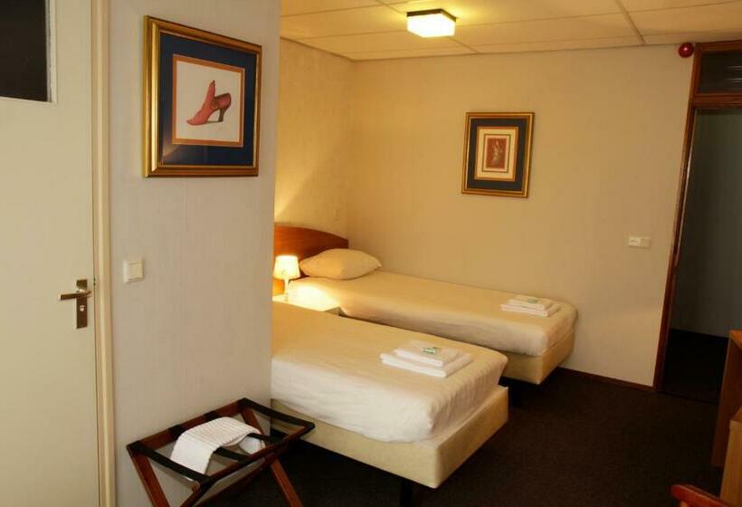 标准单人间, De Vooroever