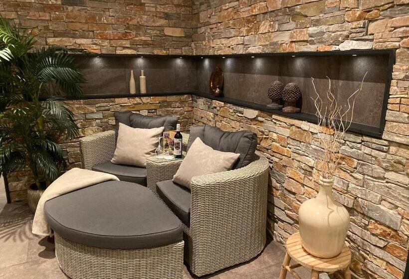 ロイヤルルーム, De Vrouwe Van Stavoren