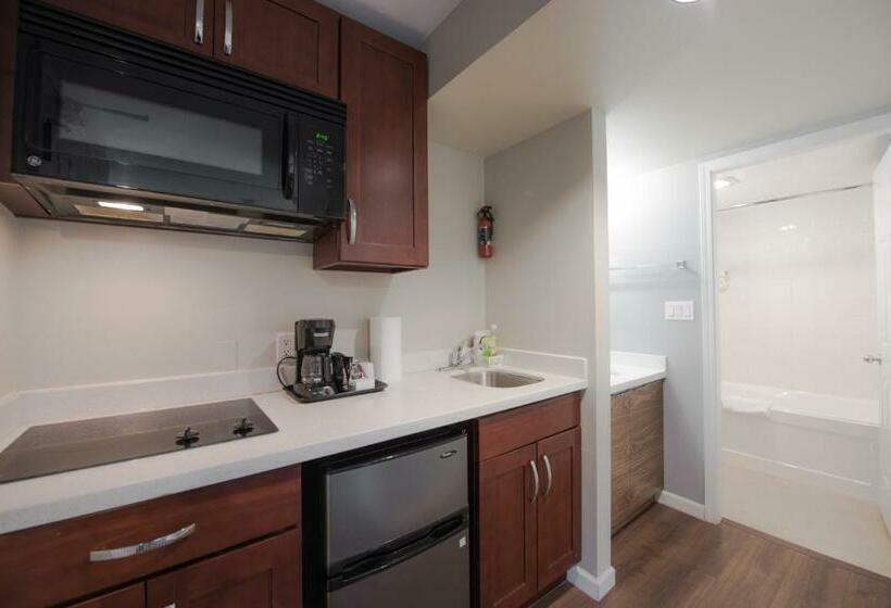 Delüks Oda, Gibsons Garden