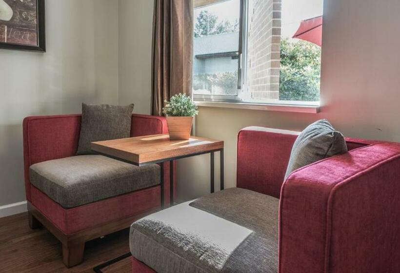 Standart Oda, Gibsons Garden