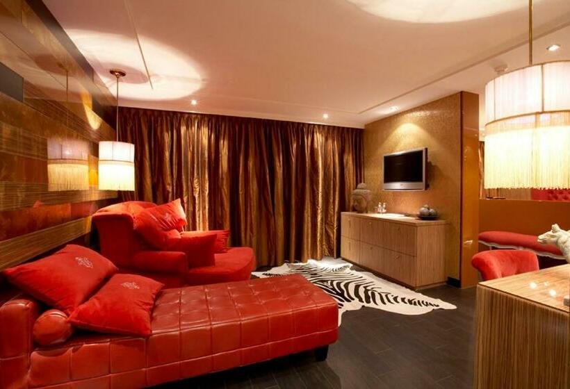 سوییت جونیور, Heer Hugo