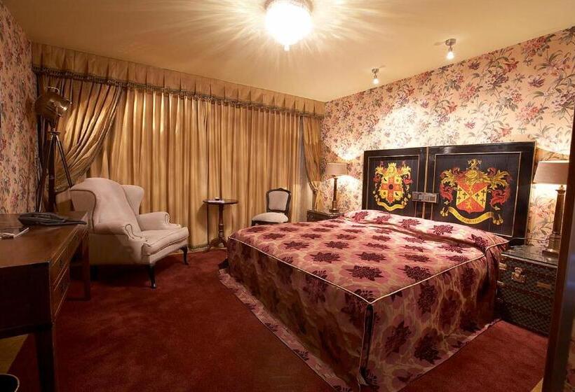 اتاق لوکس, Heer Hugo