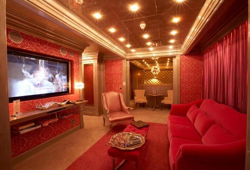 سوئیت با وان آب گرم, Heer Hugo