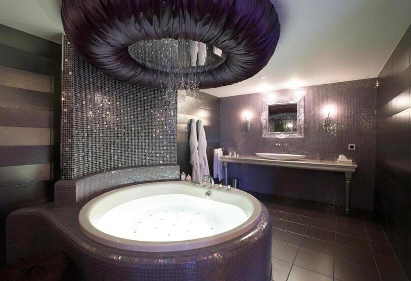 سوئیت با وان آب گرم, Heer Hugo