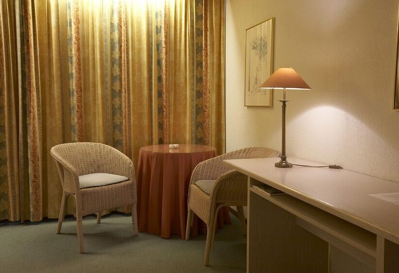 اتاق استاندارد, Heer Hugo