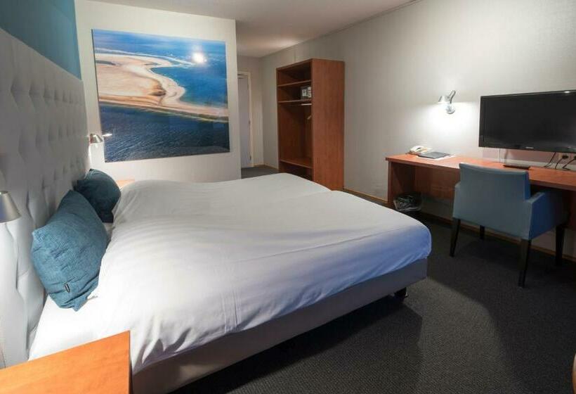 豪华海景房带阳台, Lands End