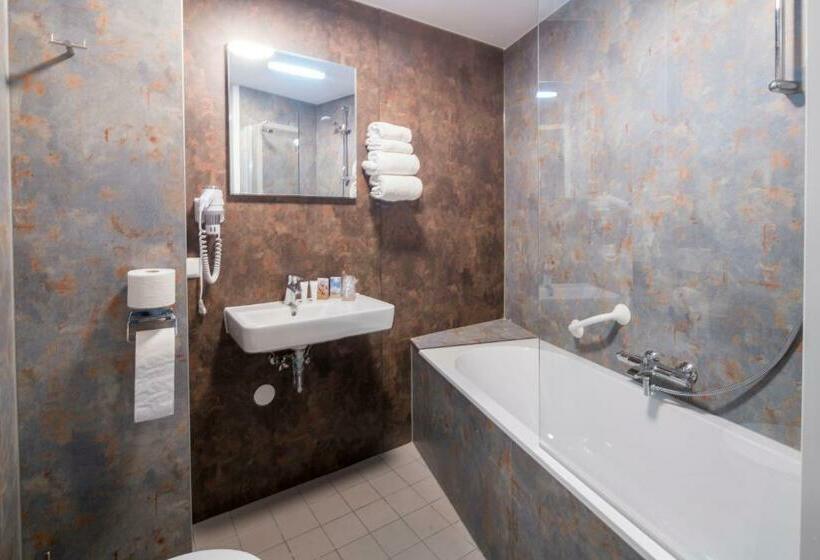 标准间, Lands End