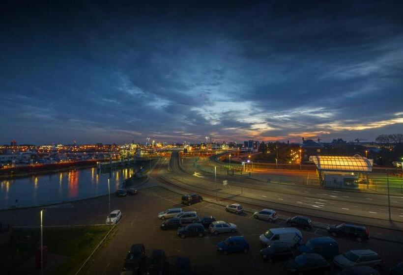 豪华房间, Lands End