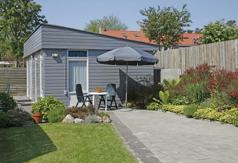 חדר סטודיו סטנדרד, Letje De Veerman