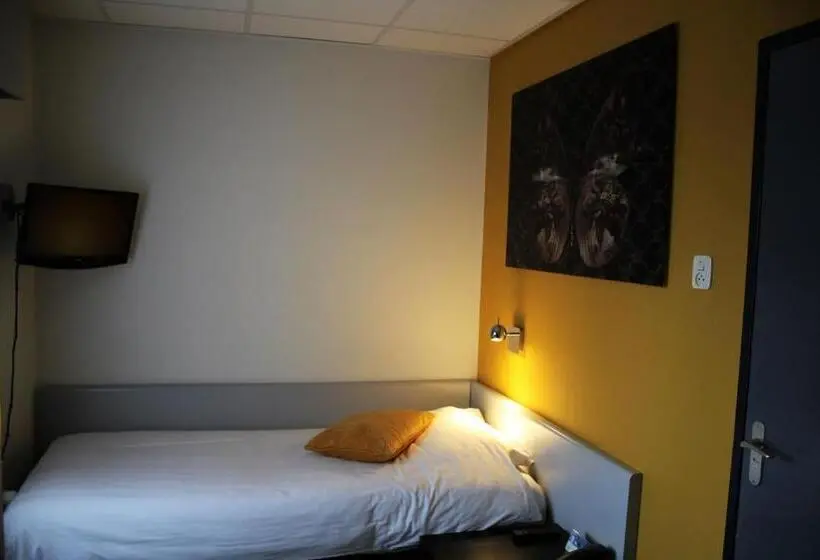 Standard Single Room, Restaurant De Jonge Heertjes