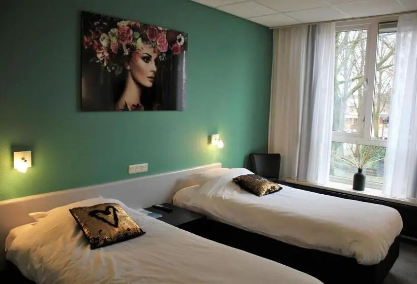 Standard Room, Restaurant De Jonge Heertjes