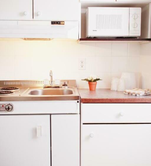 デラックススイート, Country Club Inn