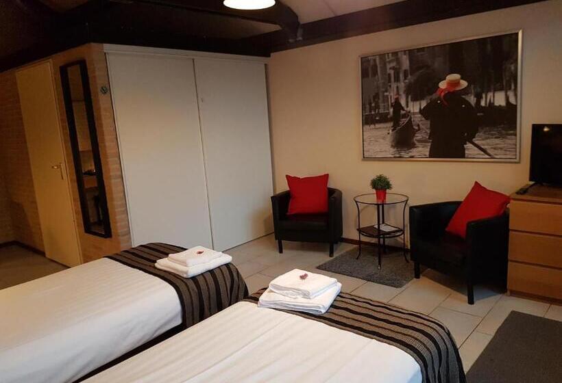 Номер Комфорт, Motel Oostvoorne