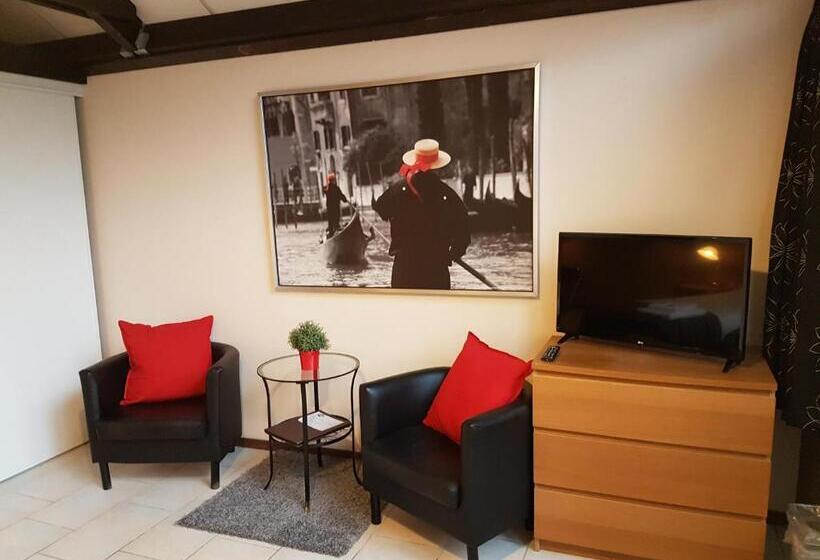 Номер Комфорт, Motel Oostvoorne
