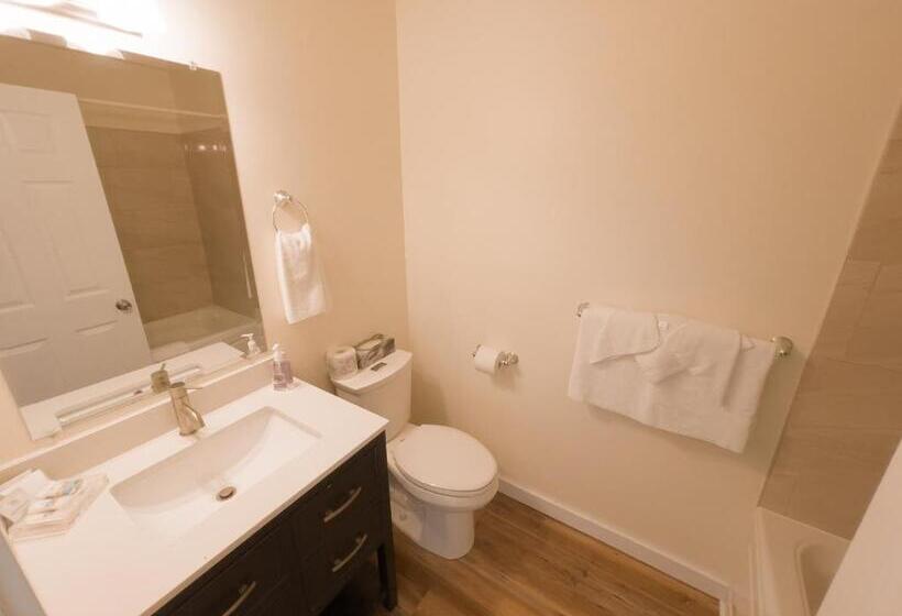 标准间, Silverwood Motel