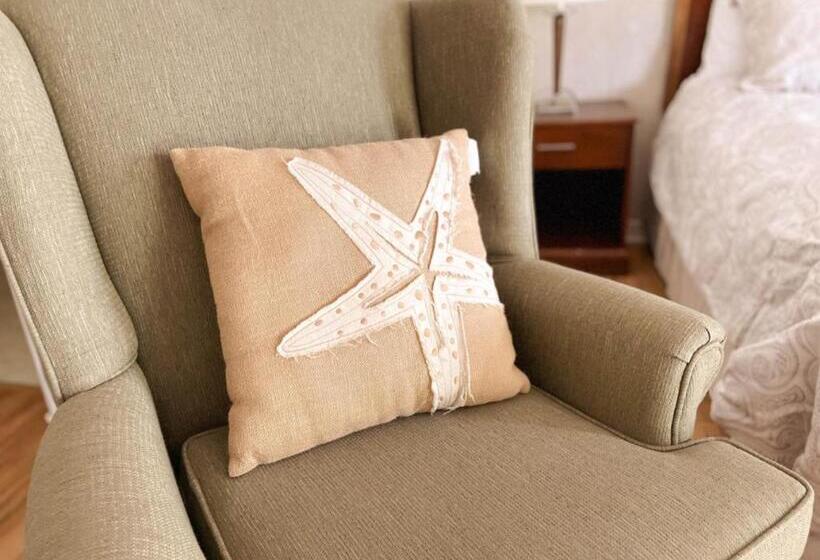 إستوديو قياسى سرير كينج, Silverwood Motel