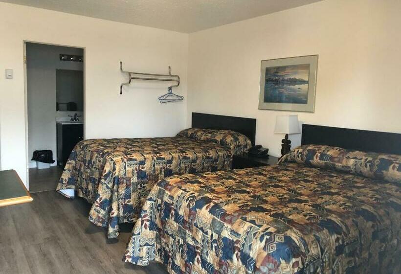 חדר סטנדרט שתי מיטות זוגיות, Stratford Motel