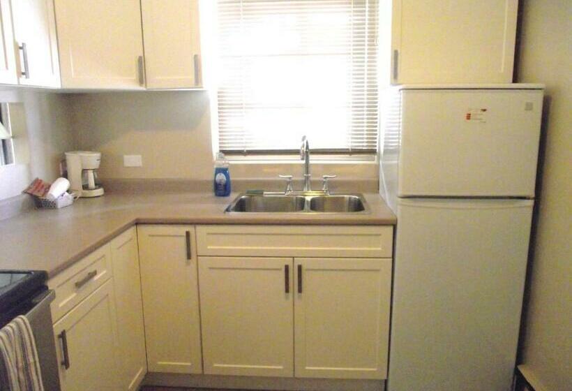 סוויטה, Stratford Motel