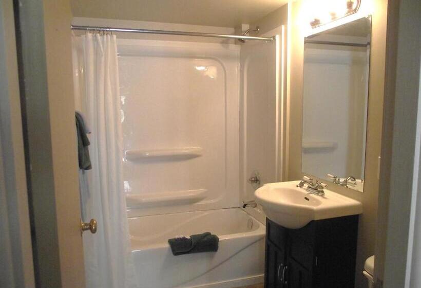 סוויטה, Stratford Motel