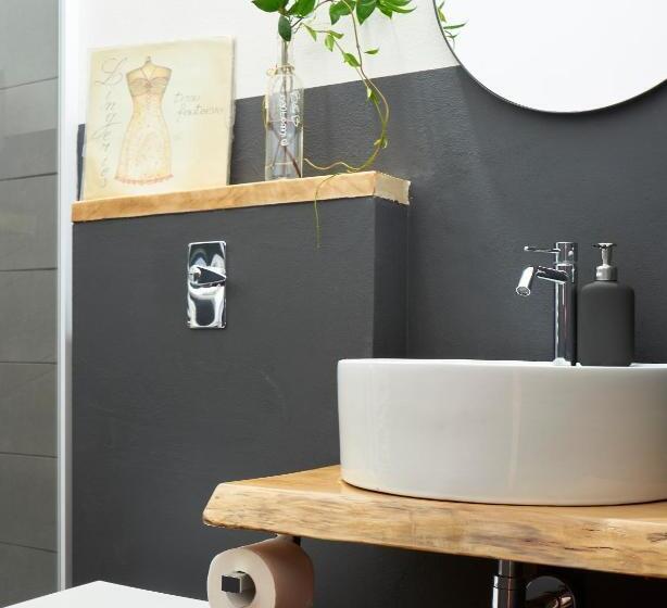 标准三人间, A Casa Mia