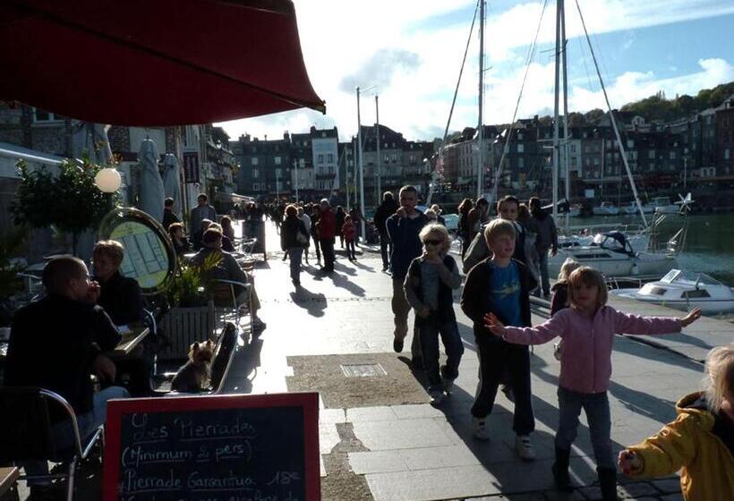 带1个卧室的公寓, Atelier D Art Saint Leonard